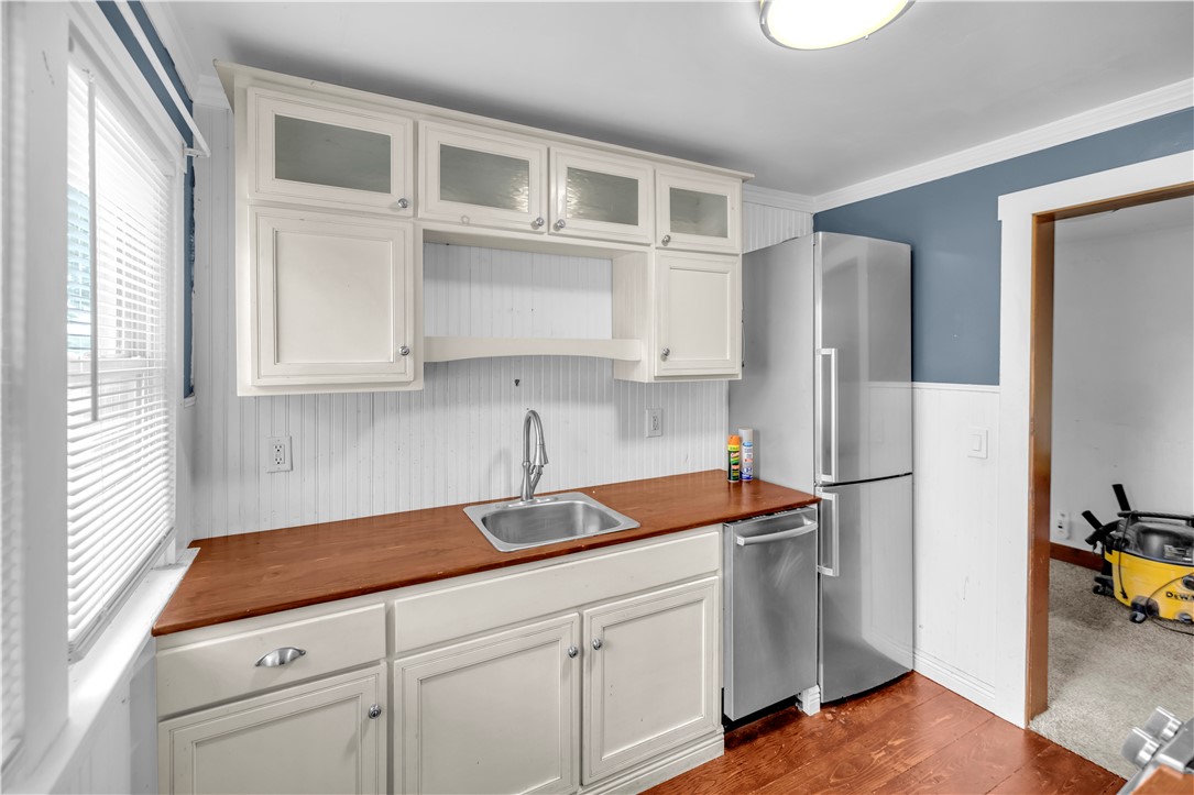 1153 N Lake Shore Drive Property Photo 8