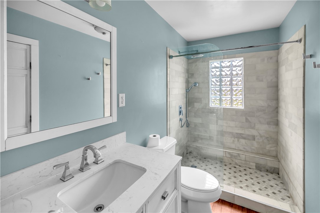 1153 N Lake Shore Drive Property Photo 13