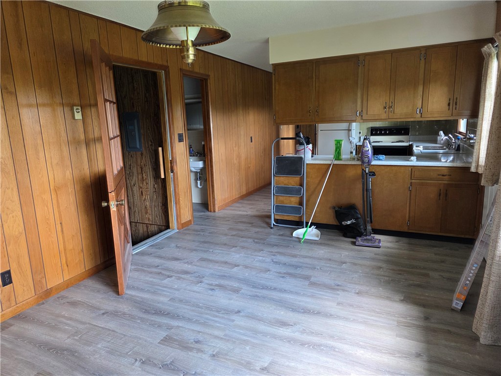 728 Cr 1675e Property Photo 4