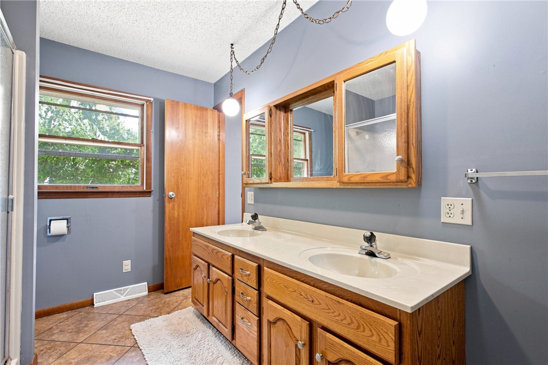2106 Stoner Drive Property Photo 28