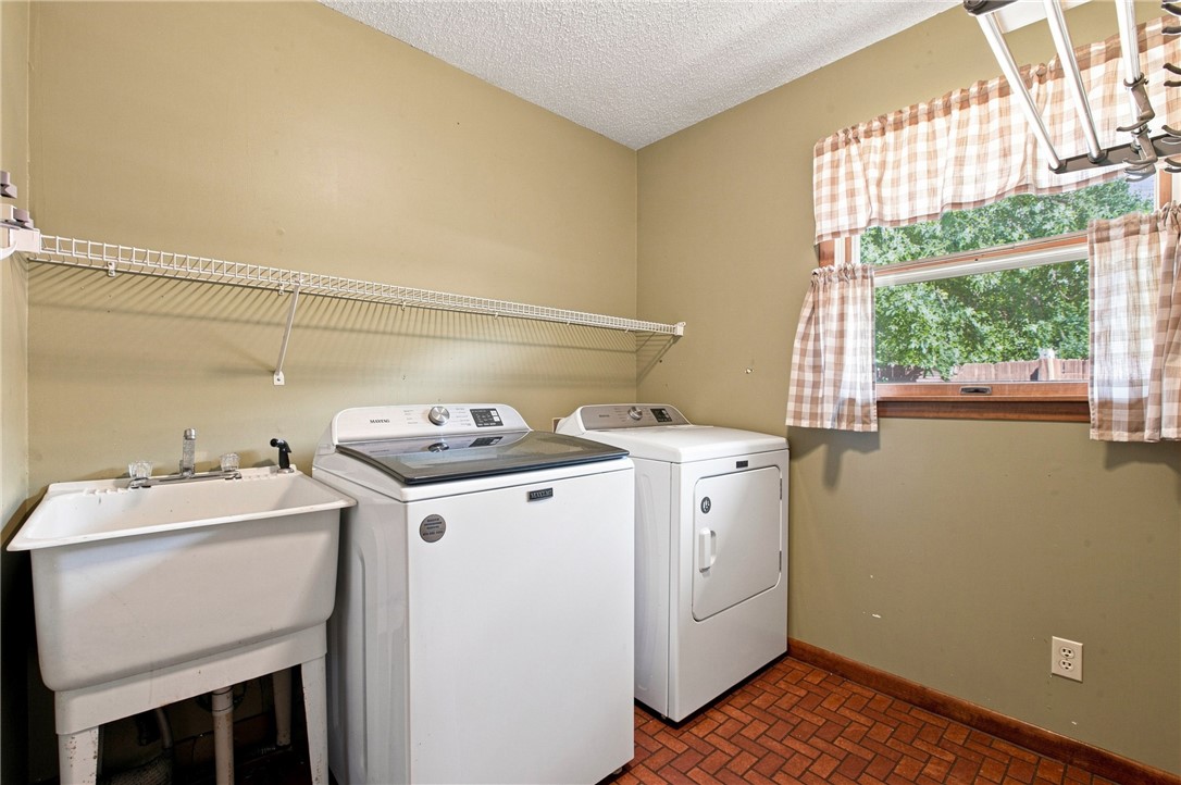 2106 Stoner Drive Property Photo 30