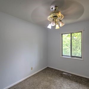 98 Phillips Drive Property Photo 9