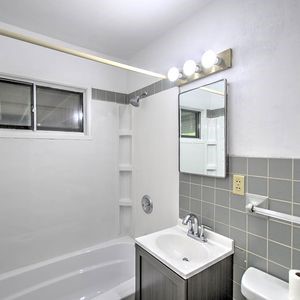98 Phillips Drive Property Photo 11