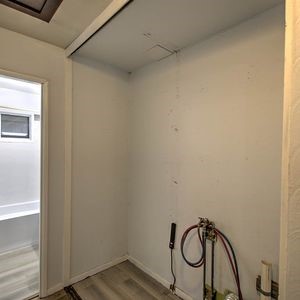 98 Phillips Drive Property Photo 12