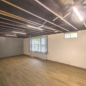 98 Phillips Drive Property Photo 14