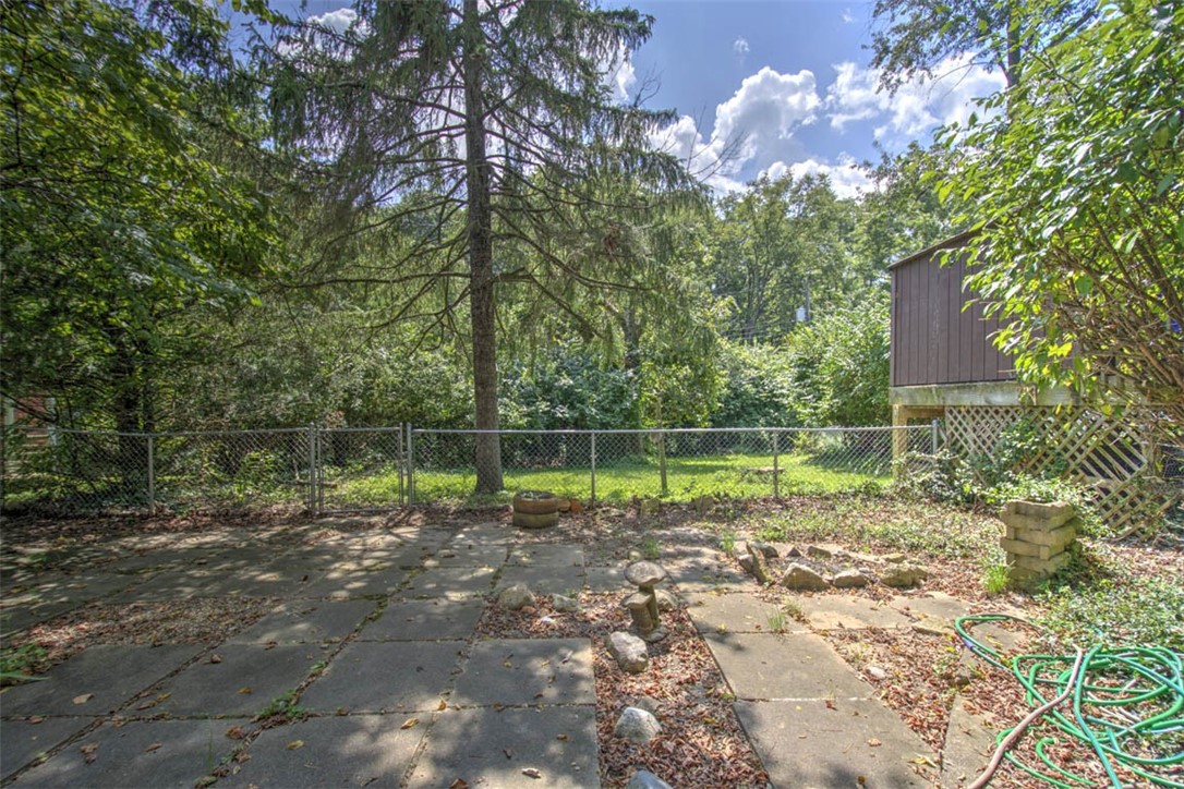 98 Phillips Drive Property Photo 18