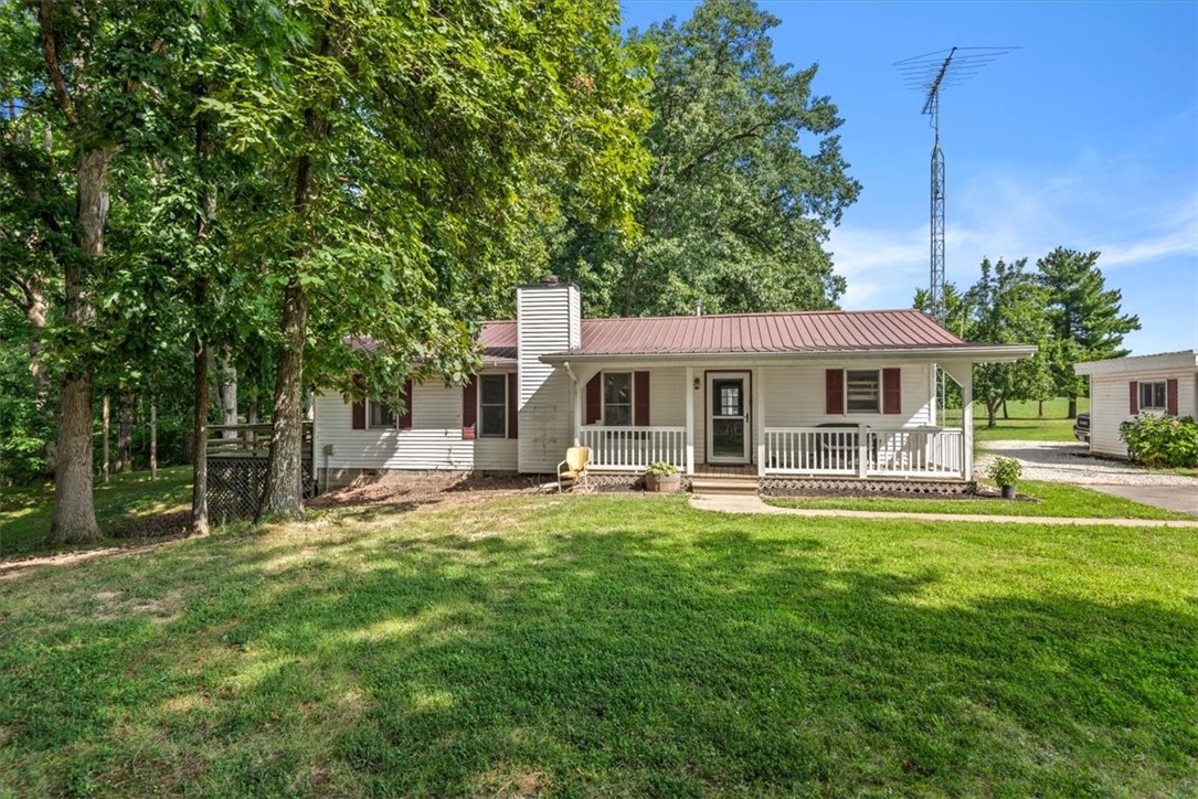 2137 E 1500 North Road Property Photo 1