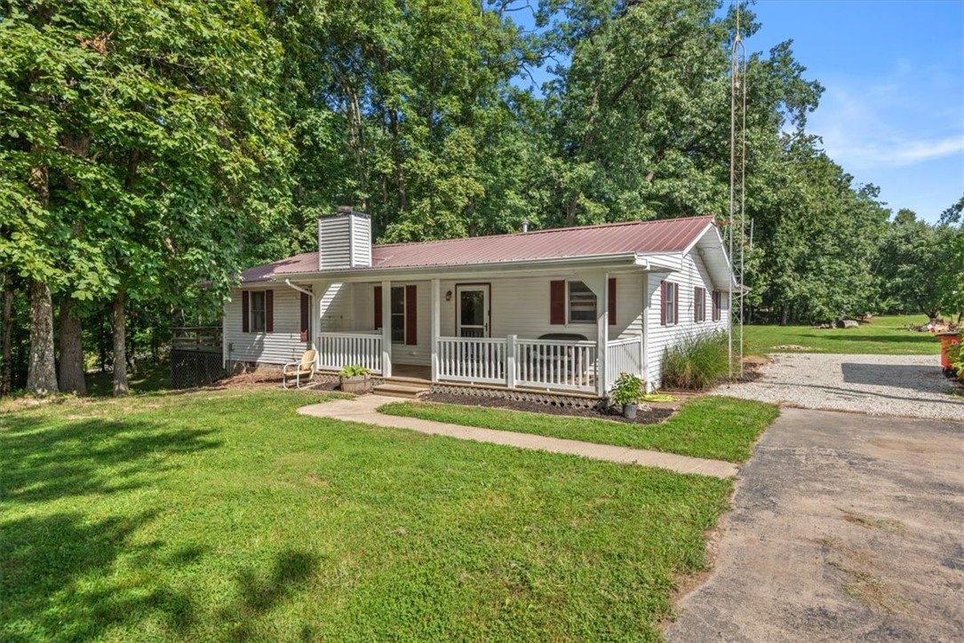 2137 E 1500 North Road Property Photo 2