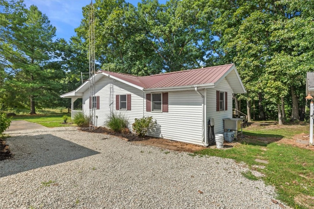 2137 E 1500 North Road Property Photo 26
