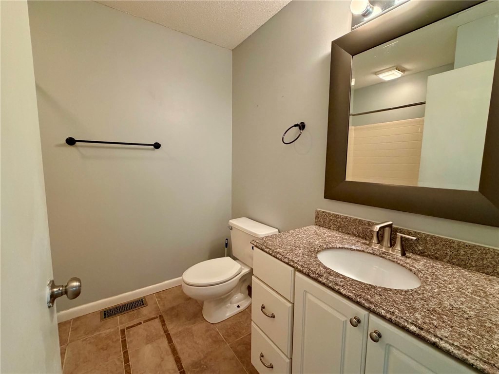 16106 Lynn Drive Property Photo 19