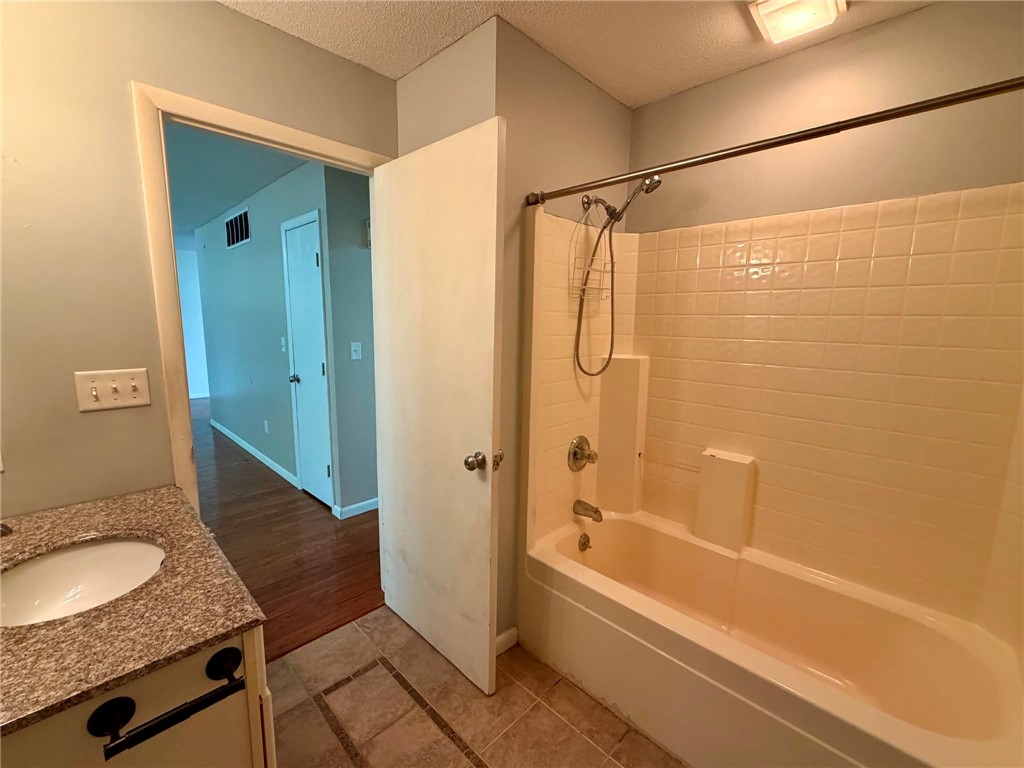 16106 Lynn Drive Property Photo 20