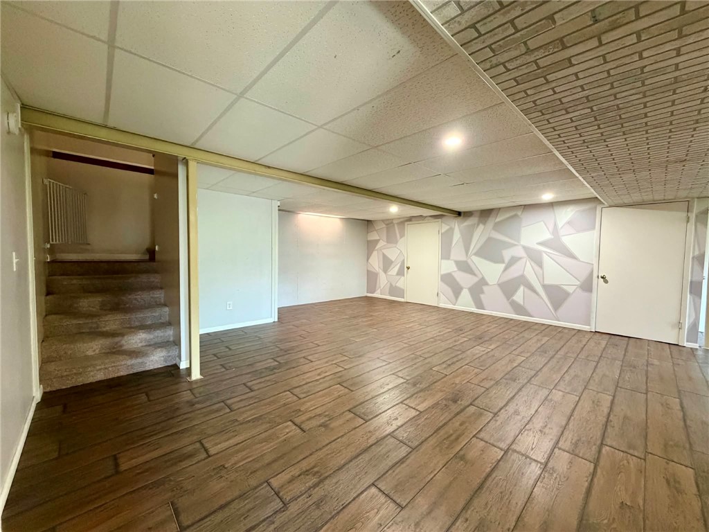 16106 Lynn Drive Property Photo 24