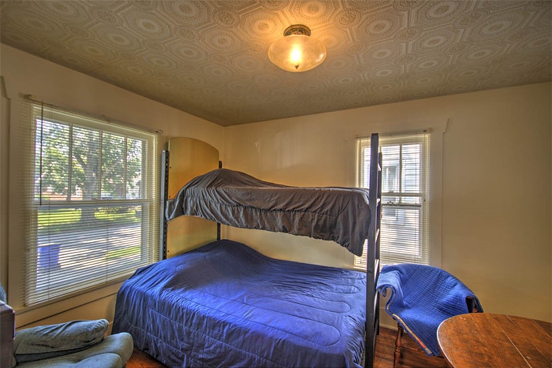 770 W Center Street Property Photo 16