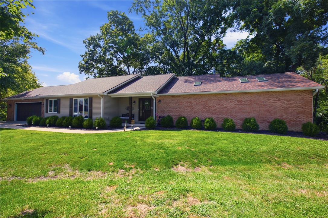 521 Warren Avenue Property Photo 3