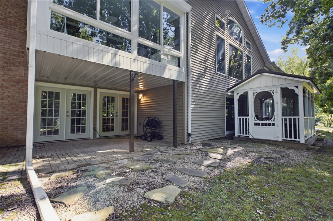 521 Warren Avenue Property Photo 37