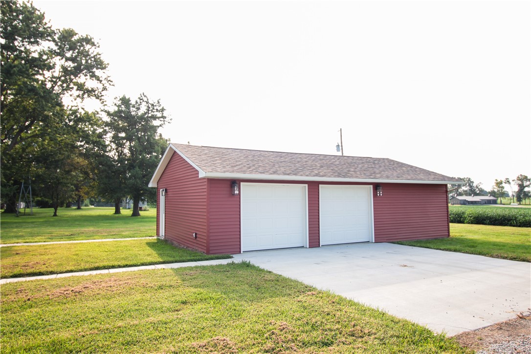 2029 E County Road 250n Property Photo 3