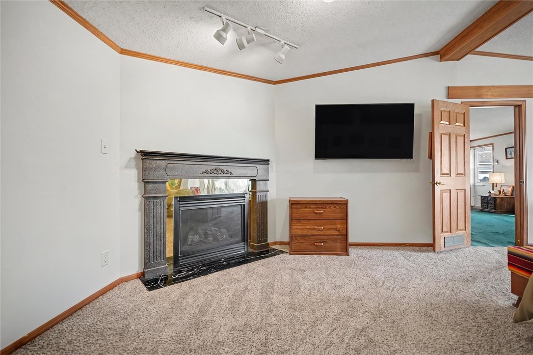 2225 E 1700th Road Property Photo 32