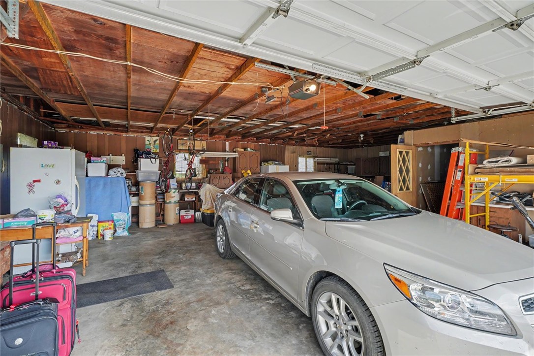 2225 E 1700th Road Property Photo 38