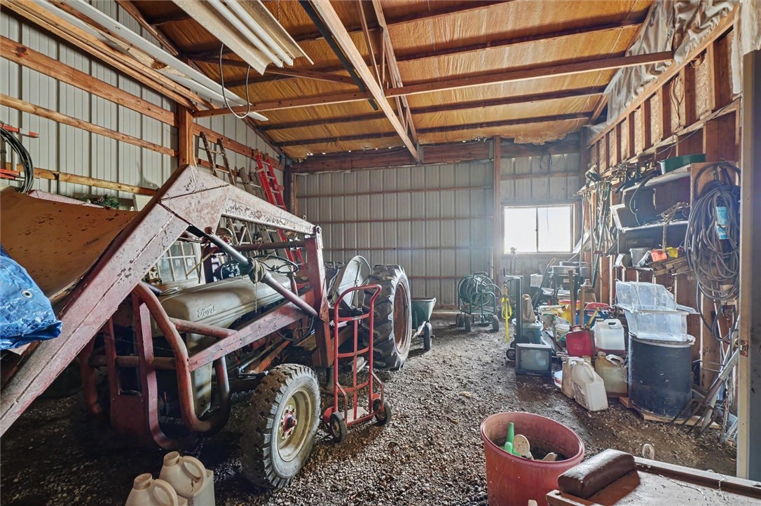 2225 E 1700th Road Property Photo 40