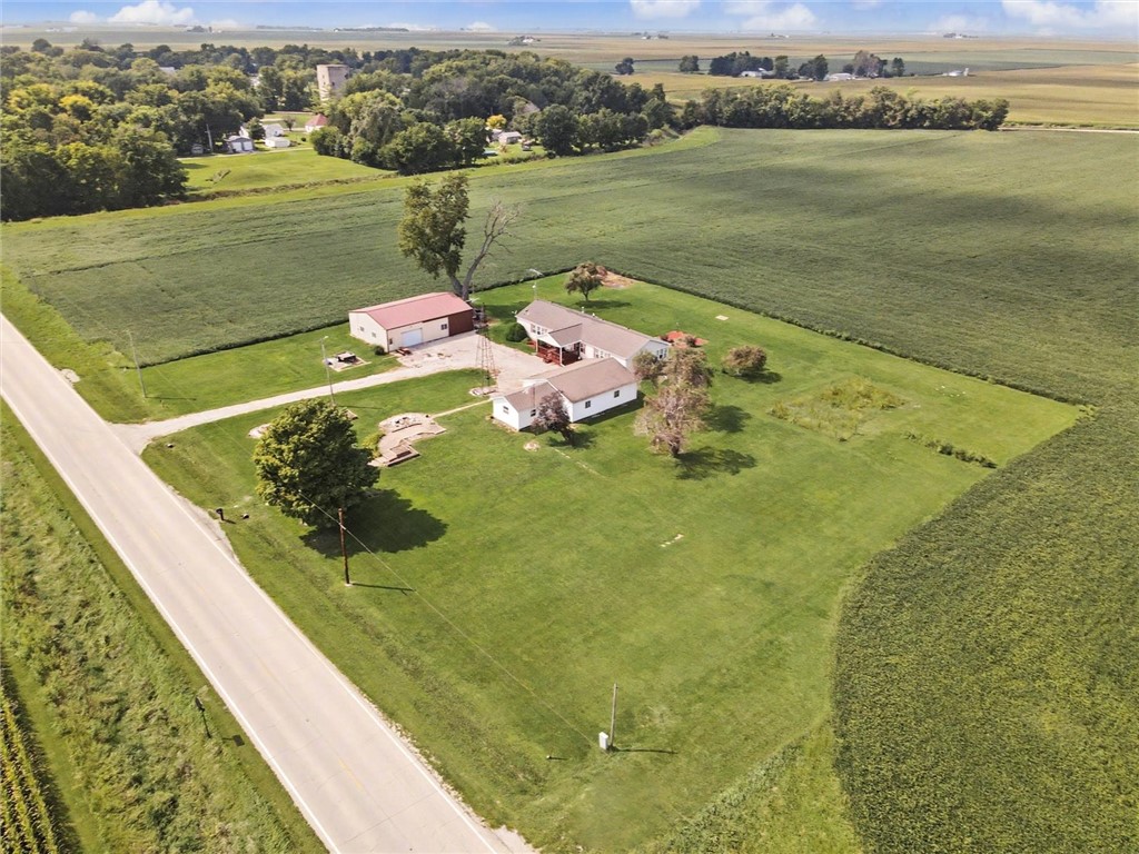 2225 E 1700th Road Property Photo 41