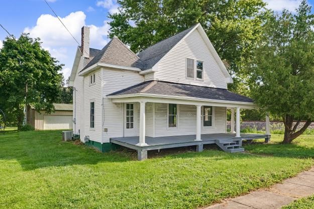 205 E Holloway Street Property Photo 3