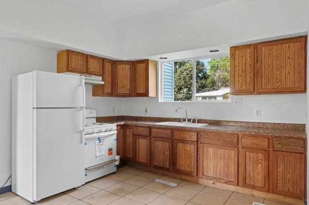 205 E Holloway Street Property Photo 13