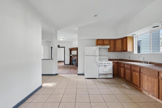 205 E Holloway Street Property Photo 14