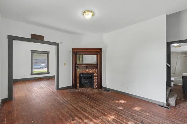 205 E Holloway Street Property Photo 18