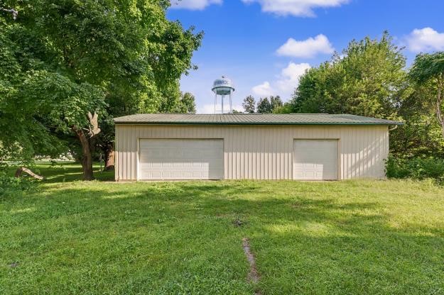 205 E Holloway Street Property Photo 31