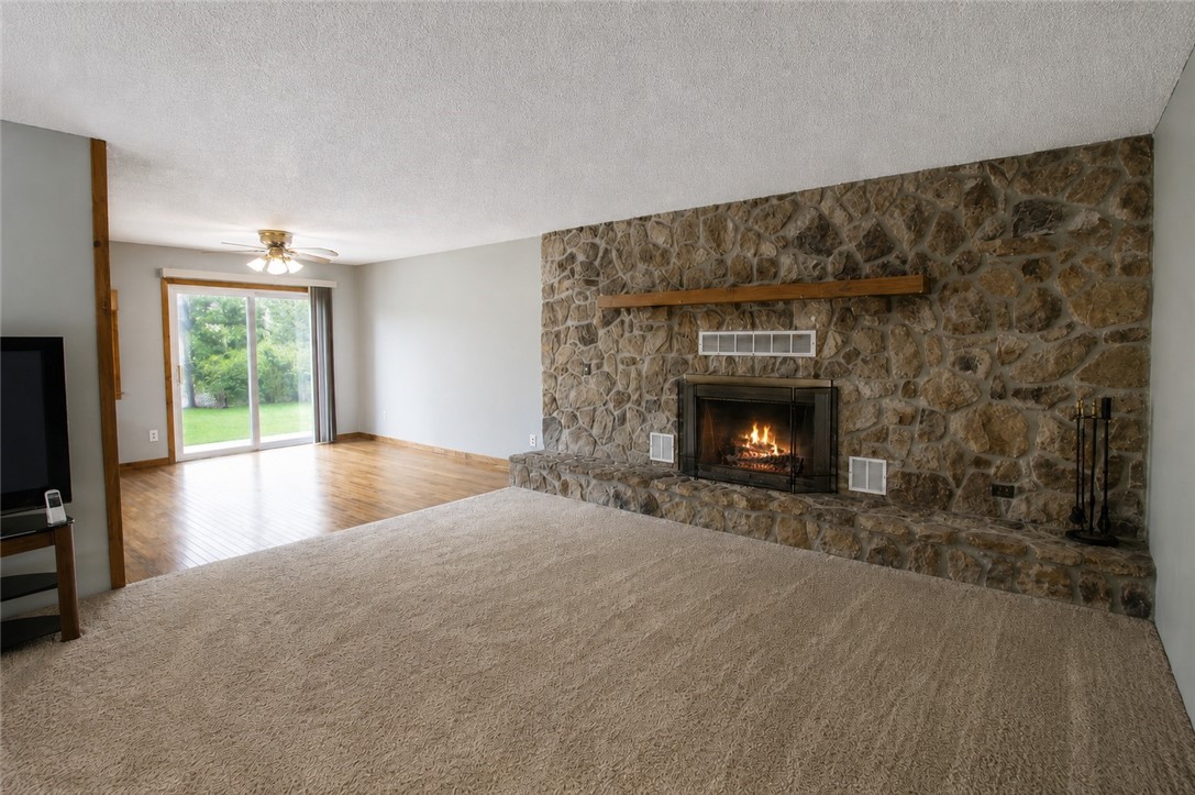 20576 1000th Street Property Photo 8