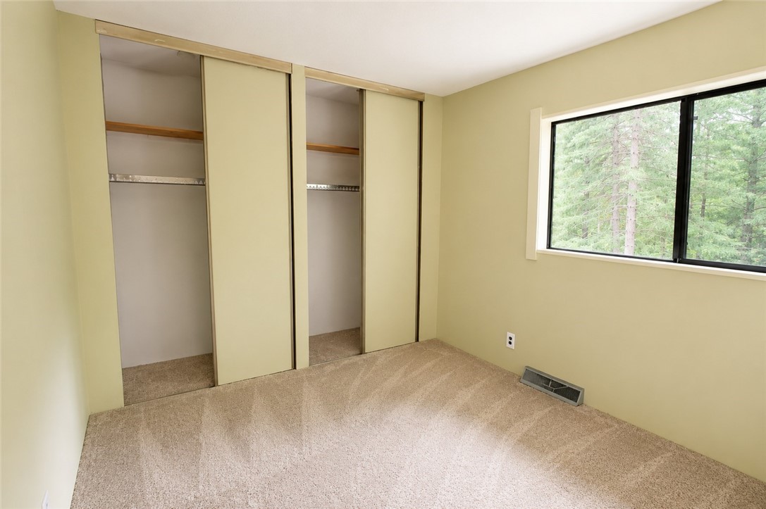 20576 1000th Street Property Photo 18