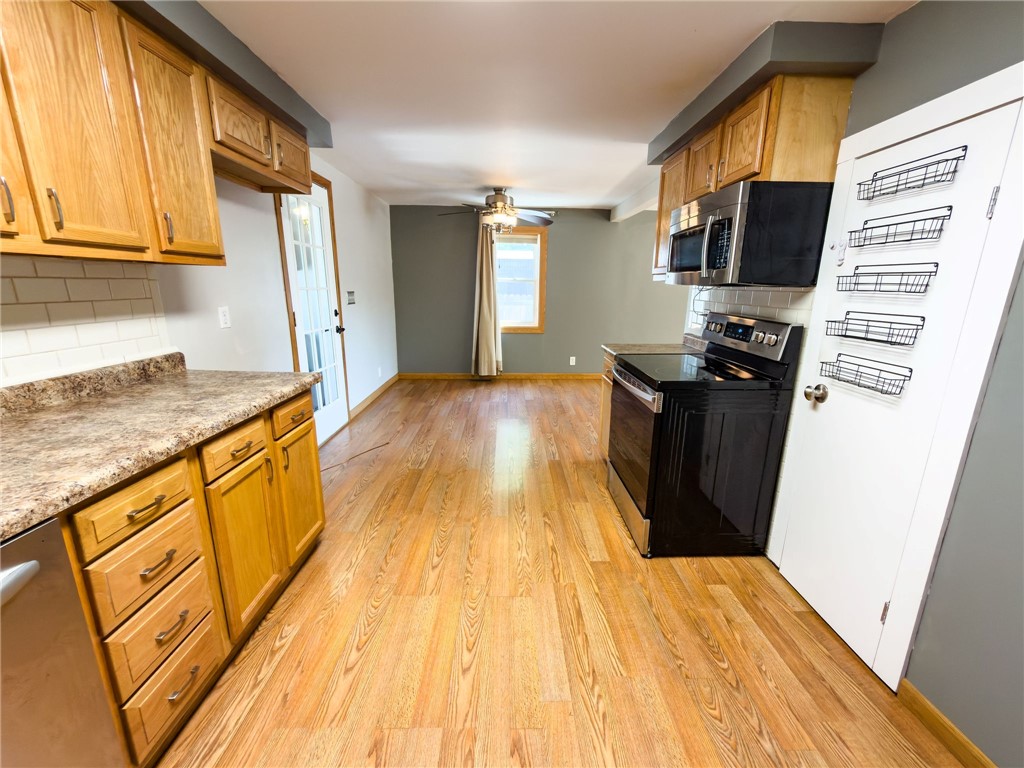 908 Pine Street Property Photo 4