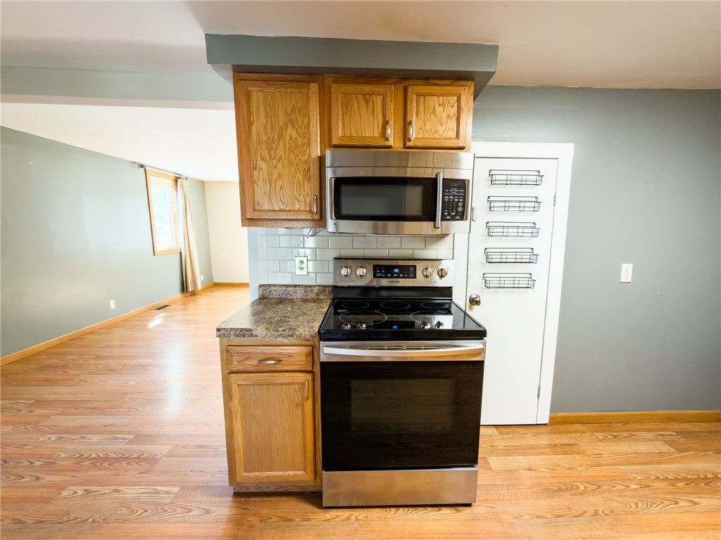 908 Pine Street Property Photo 6