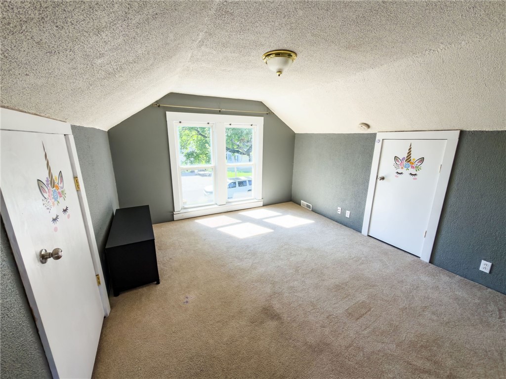 908 Pine Street Property Photo 15