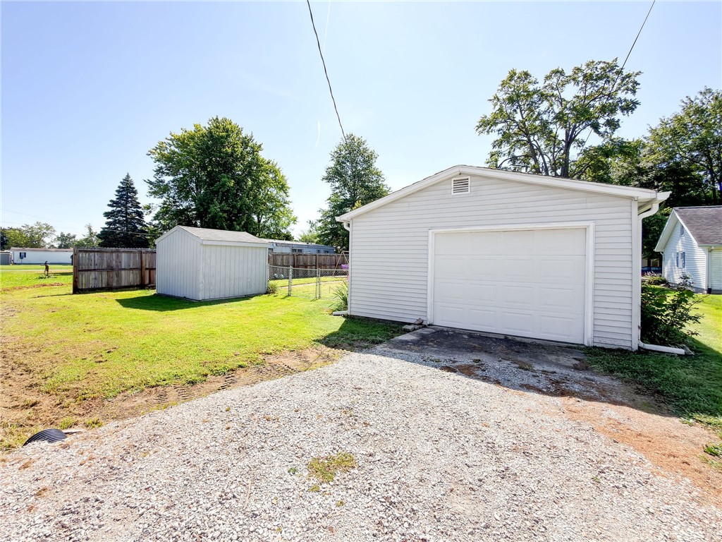 908 Pine Street Property Photo 23