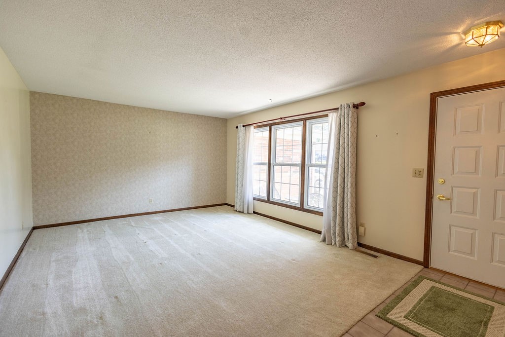 3634 Tuttle Street Property Photo 5