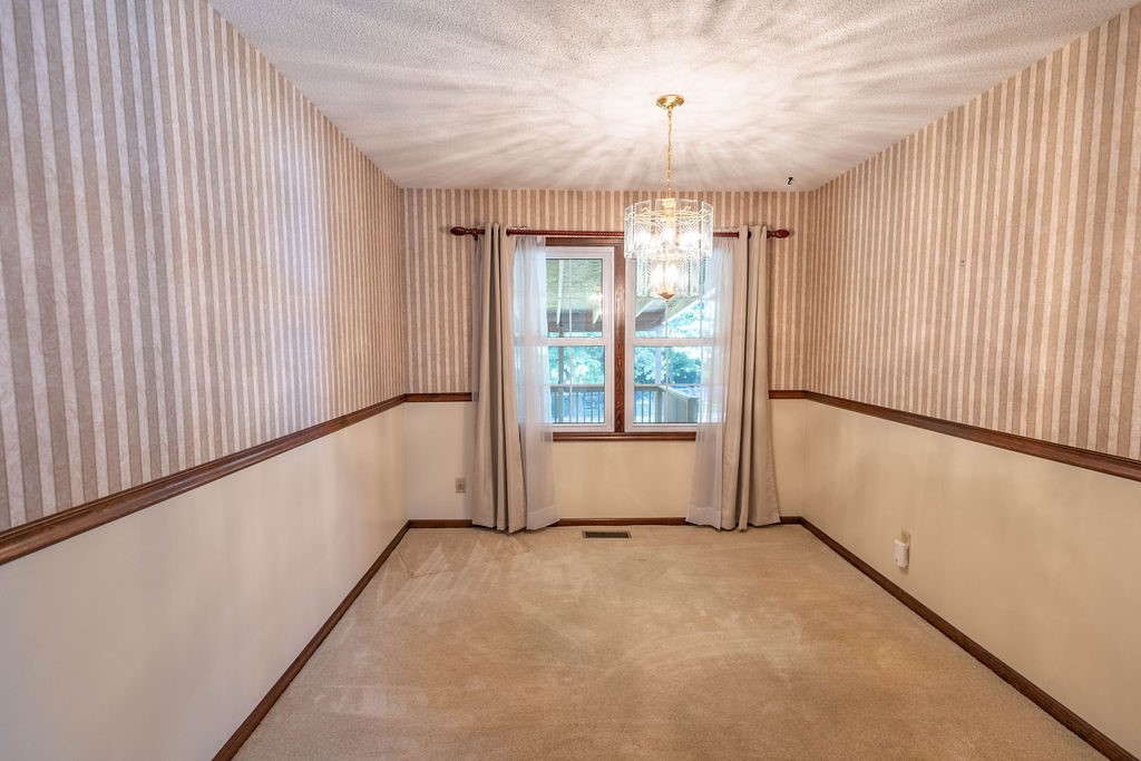 3634 Tuttle Street Property Photo 7
