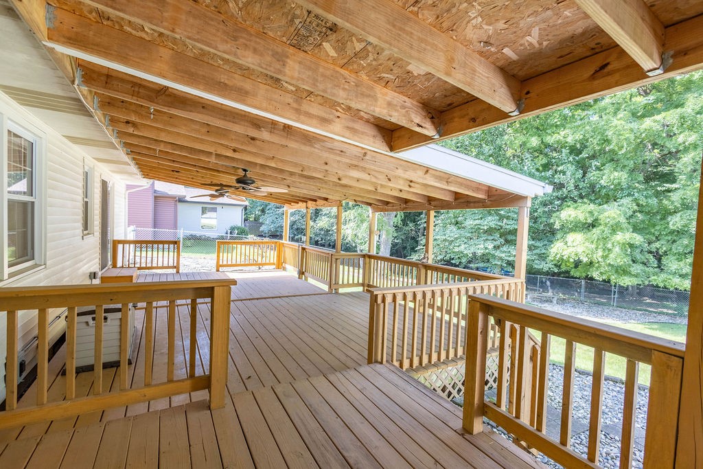 3634 Tuttle Street Property Photo 18