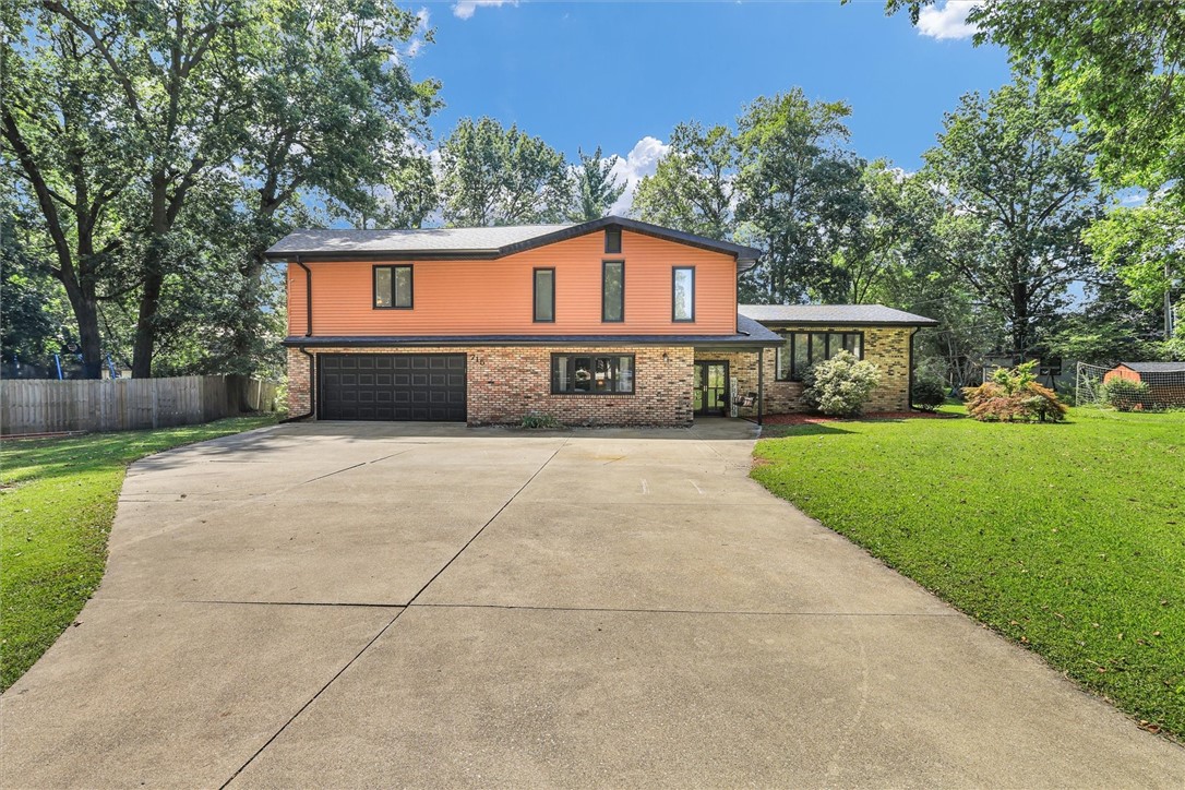 715 Cortez Drive Property Photo 1