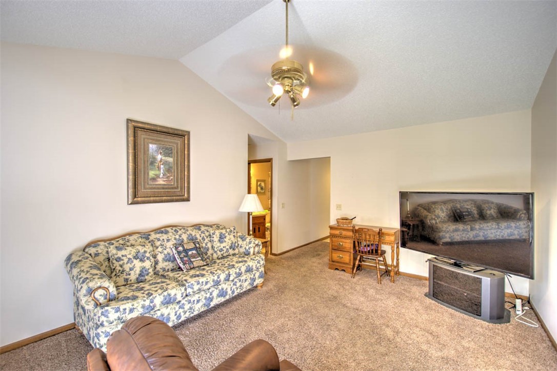 1551 W Pershing Road Property Photo 12