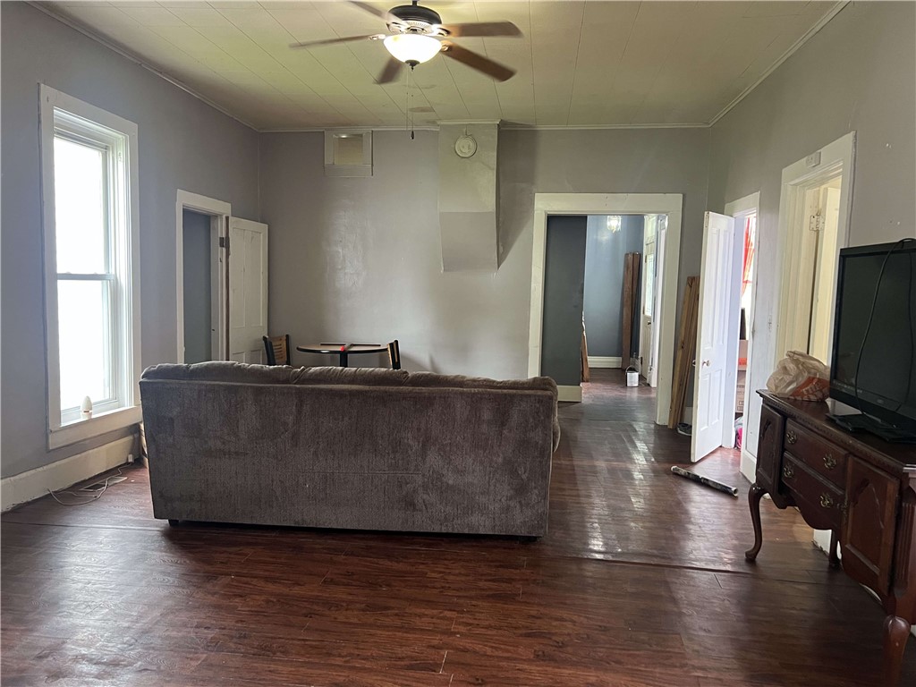 113 W Washington Street Property Photo 15