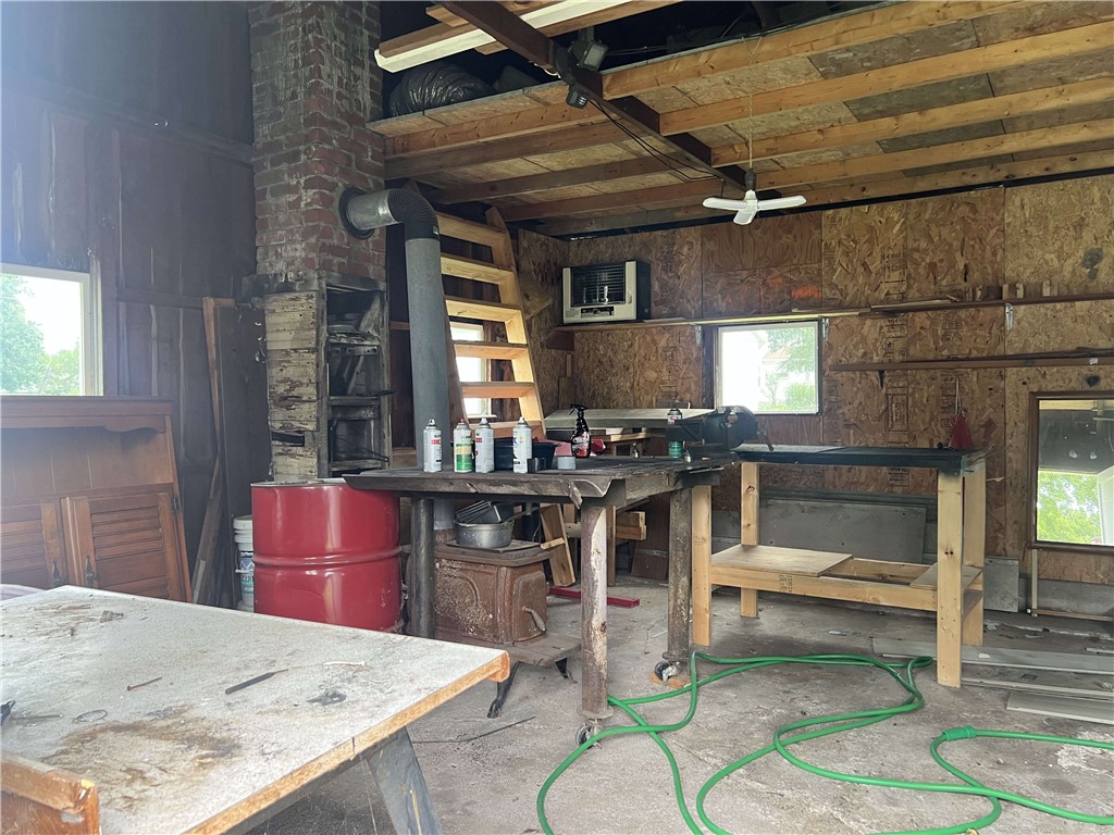 113 W Washington Street Property Photo 17
