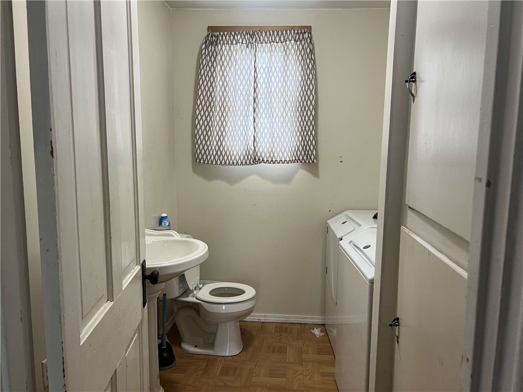 113 W Washington Street Property Photo 24