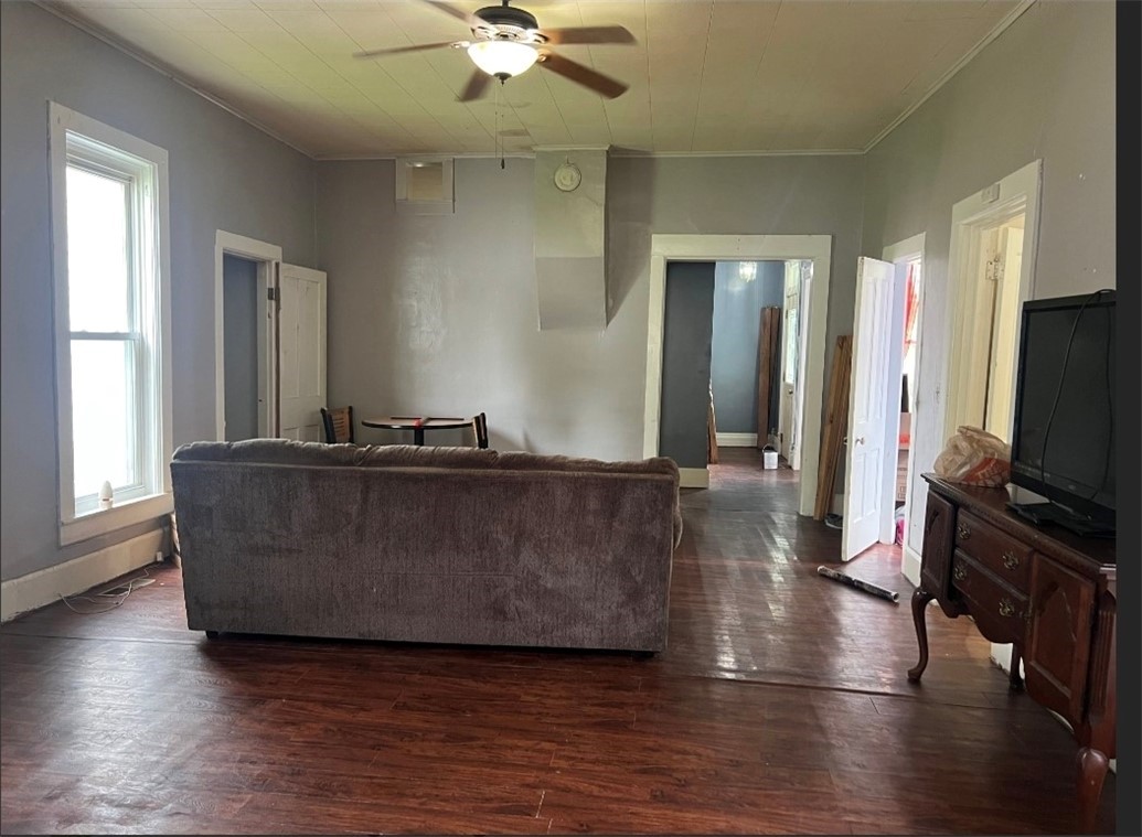 113 W Washington Street Property Photo 33