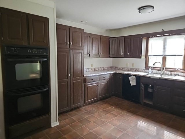 448 Southampton Drive Property Photo 4