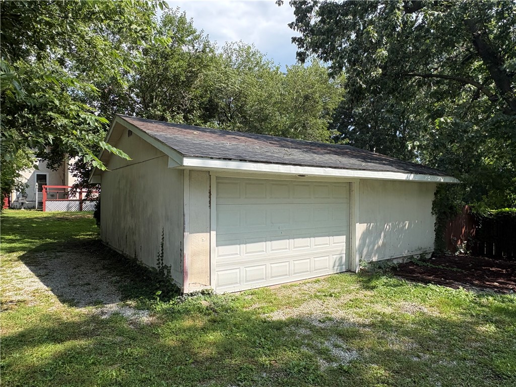 415 S Fourth Street Property Photo 3