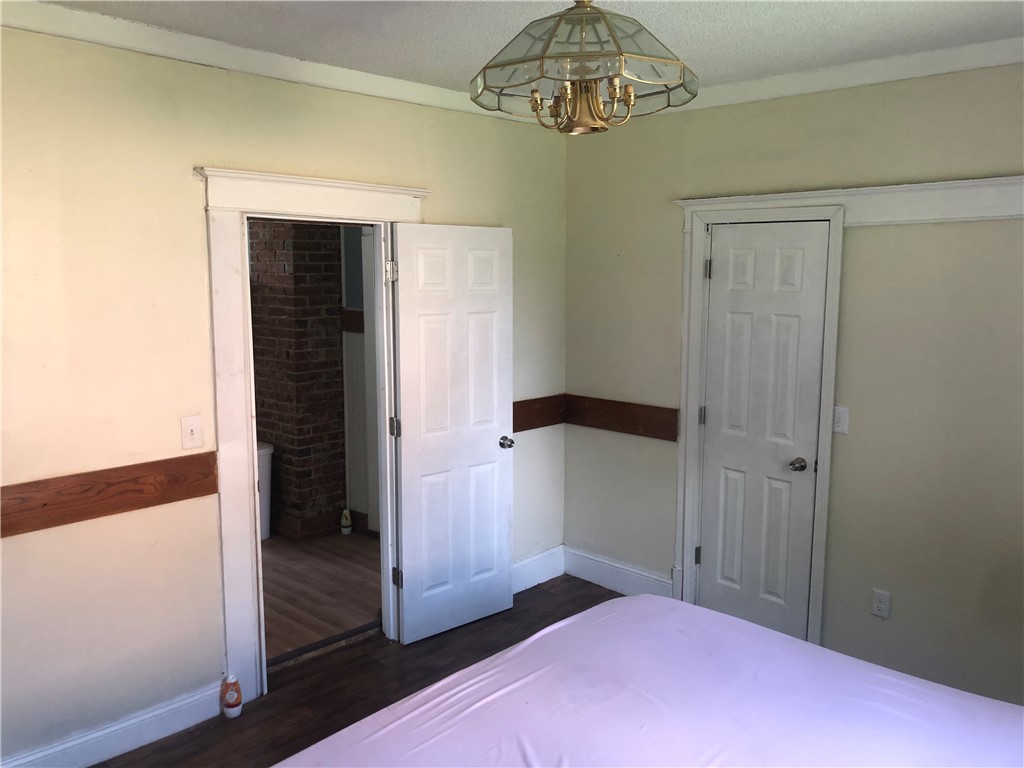 1704 N Water Street Property Photo 4