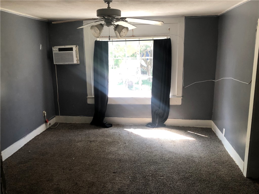 1704 N Water Street Property Photo 8