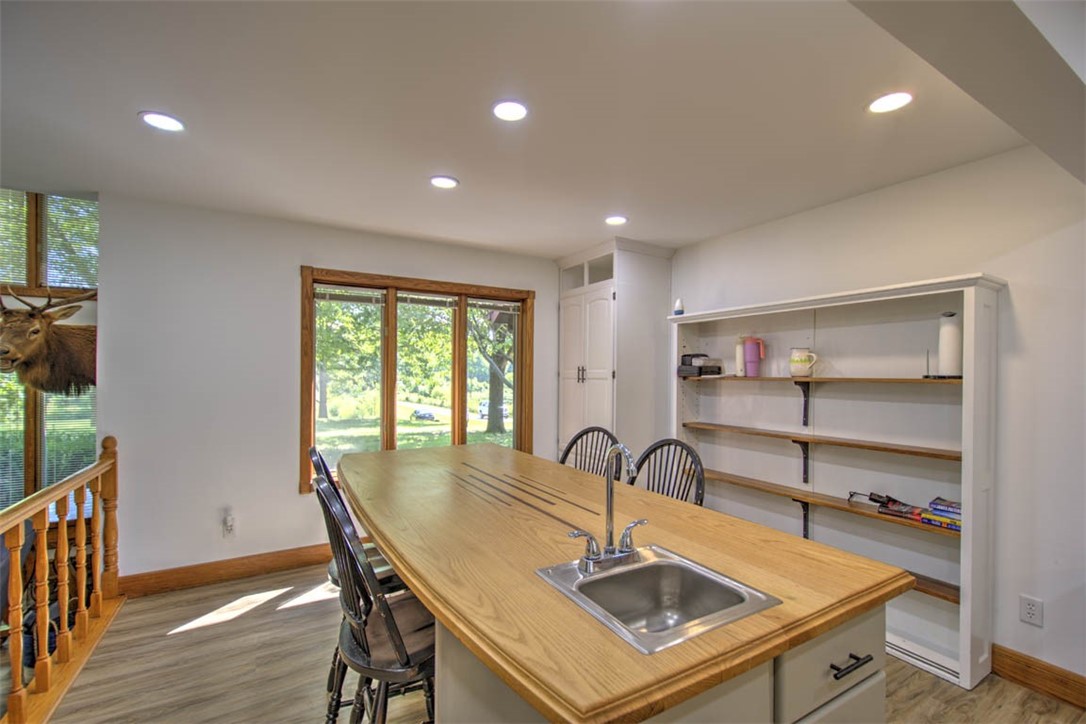 5027 N Oakley Road Property Photo 13