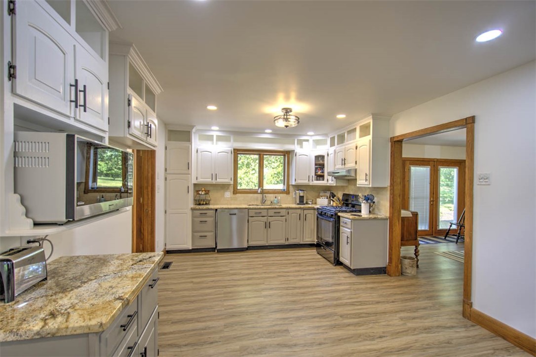 5027 N Oakley Road Property Photo 13